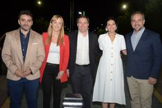 todos juntos pero separados: intendentes del kirchnerismo se cortaron solos en mendoza todos juntos pero separados: intendentes del kirchnerismo se cortaron solos en mendoza