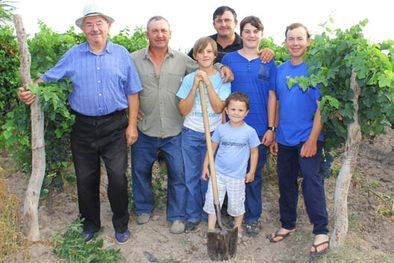 MDZol | Los Ojcius: Pablo, Pedro, Rubén, Luis, Jeremías, Santiago y Esteban Foto: Maggie Ojcius/ Mediamza.com