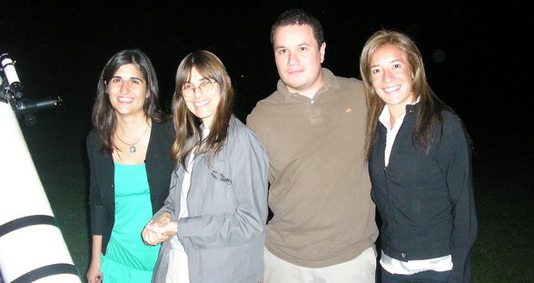 Romanella Paggi, la astrónoma Beatriz García, Diego Salguero - de la bodega anfitriona- y Luciana Cerrutti. Foto: MDZ
