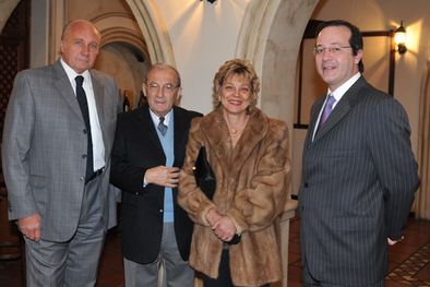 MDZol | Ricardo Mastronardi, Jorge Catena y Silvia Pedro de Catena junto al presidente del complejo turístico, Carlos Nogueira. Foto: Gerardo Gómez / MDZ