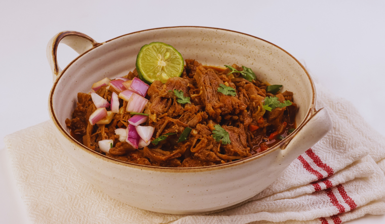 Muchas familias mexicanas guardan su receta de birria como un tesoro, transmitiendola s&oacute;lo a ciertos miembros para preservar el sabor original.