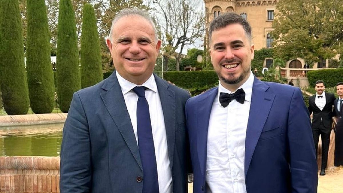 La historia de amor de la pareja que se casará con sus perros como testigos