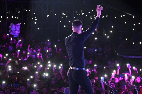 El cantante regresó con un fuerte mensaje. El cantante regresó con un fuerte mensaje.