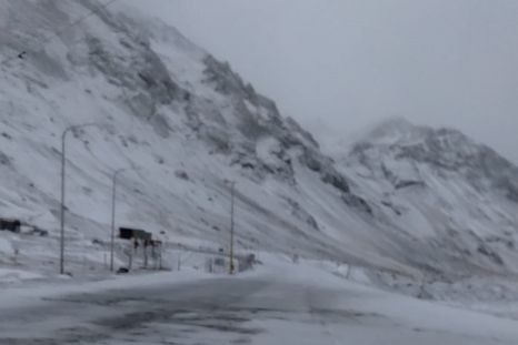 Esperan que la acumulación de nieve alcance entre los 30 y 40 centímetros. Esperan que la acumulación de nieve alcance entre los 30 y 40 centímetros.