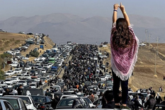 iran: 326 muertos por la represion en las protestas por los derechos de la mujer