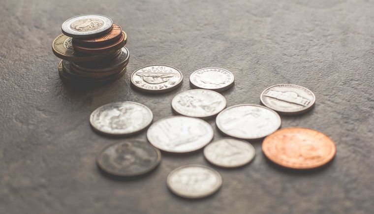 MONEDAS Las monedas acumulan suciedad por años Foto: PEXELS