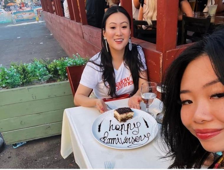 Ambas amigas celebraron un año de matrimonio en 2025.