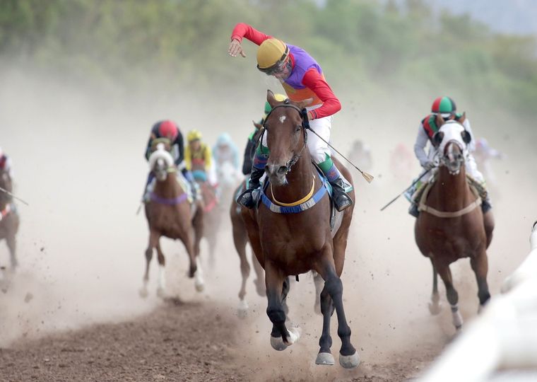 Kennedy Back es el favorito del clásico Santo Patrono Santiago Foto: Foto gentileza José Maluf