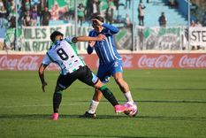 El Tomba enfrenta a Villa Mitre en la cancha de Temperley. Foto: Prensa Godoy Cruz
