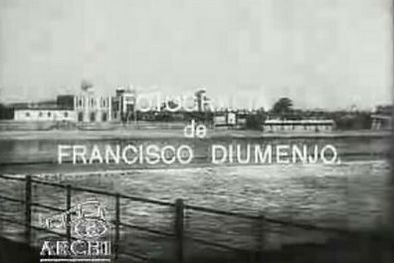 MDZol | Francisco Diumenjo goza de la eternidad que da Internet.