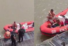 El rescate de la mujer que se tiró en Puerto Madero. El rescate de la mujer que se tiró en Puerto Madero.