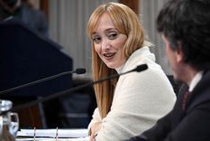 la hermana de cornejo se subio al ring y apunto contra anabel fernandez sagasti la hermana de cornejo se subio al ring y apunto contra anabel fernandez sagasti