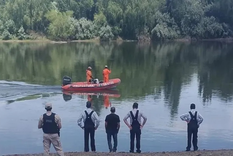 La búsqueda del joven menonita en el río.