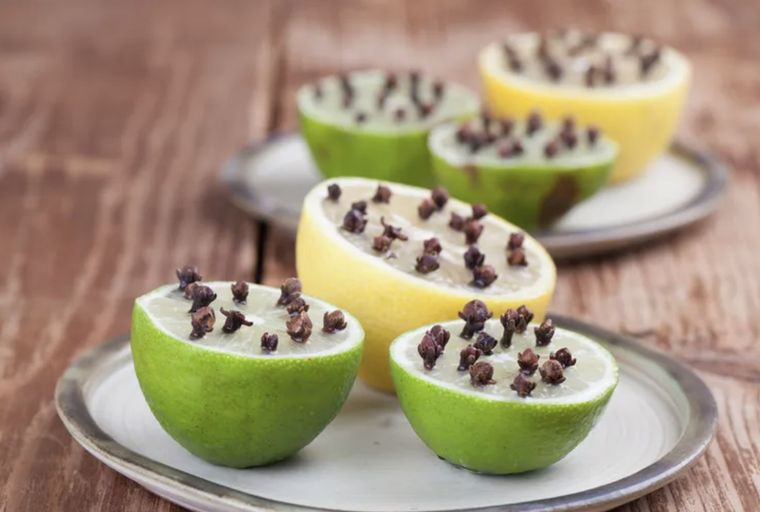Un truco con base de limón que ayuda a perfumar los ambientes. Foto: Shutterstock