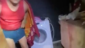 El hombre fue atrapado mientras se encontraba en un momento íntimo con su esposa