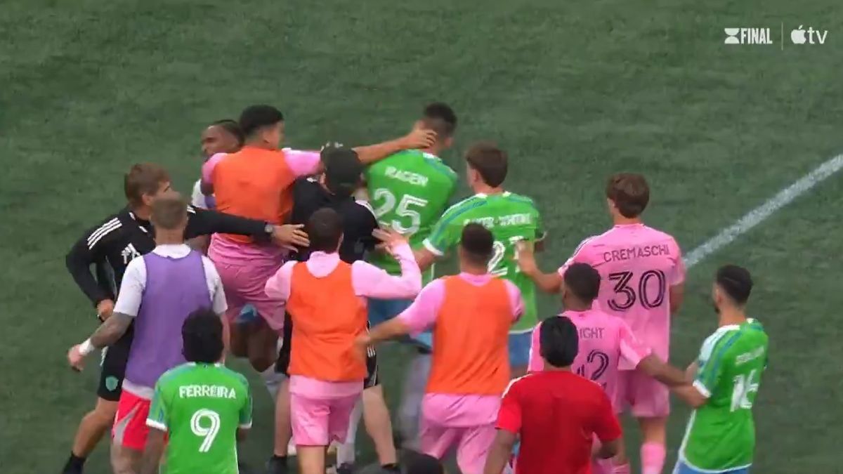 Escándalo y trompadas tras la caída de Inter Miami en la final ante Seattle: cómo reaccionó Messi