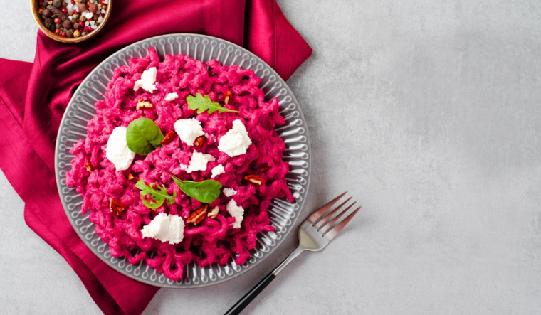 Sorprende a tu paladar con esta pasta en salsa de remolacha Foto: Shutterstock