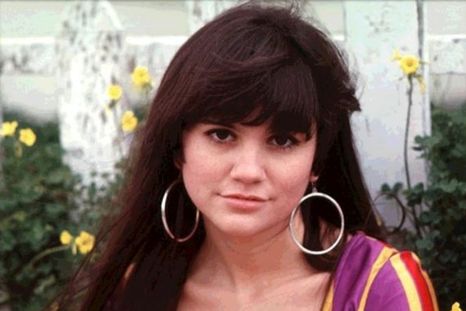 Selena Gomez dará vida a la cantautora Linda Ronstadt. Foto: Archivo