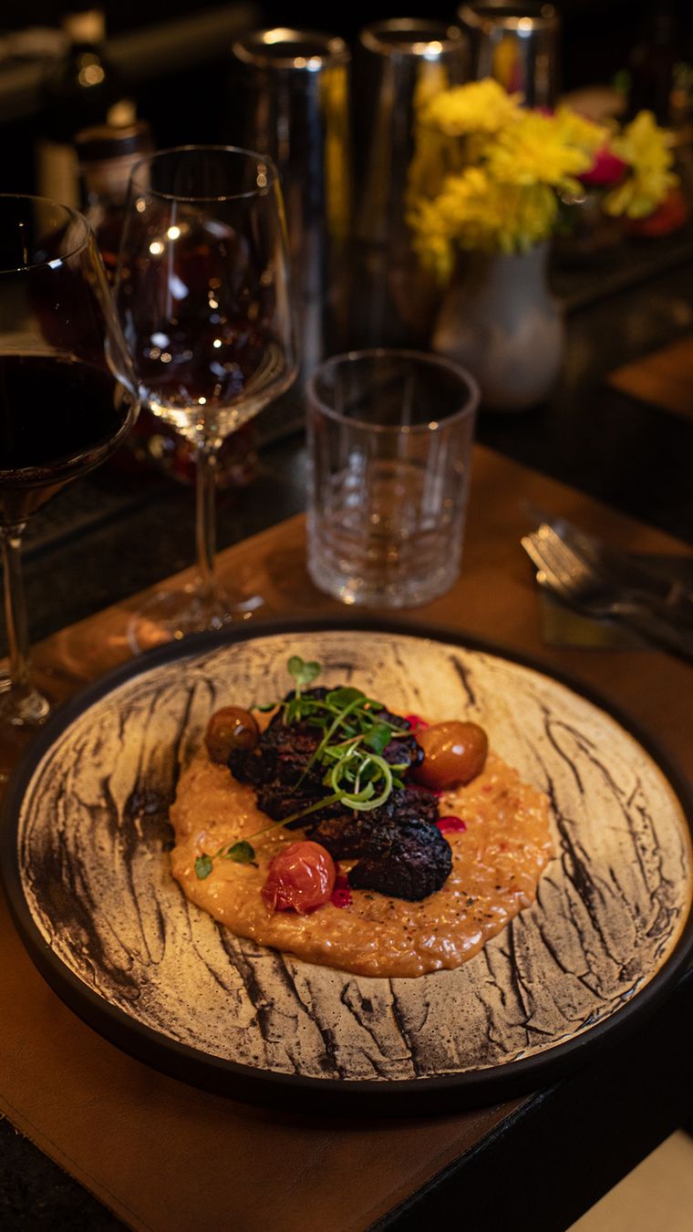 El tataki de lomo logró la felicitación de todos los presentes. El tataki de lomo logró la felicitación de todos los presentes.