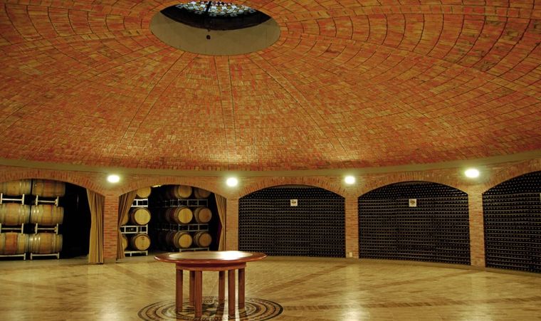 Bodegas Bianchi, con establecimientos en San Rafael y Valle de Uco, enfrenta una deuda de más de $1.000 millones.&nbsp;