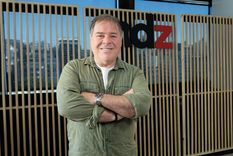 Jorge Carna Crivelli se pone en el papel de Harry en la comedia musical Mamma Mía!. Jorge Carna Crivelli se pone en el papel de Harry en la comedia musical Mamma Mía!.