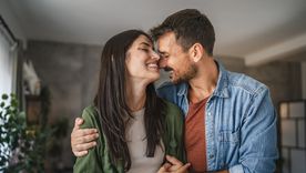 Hay signos zodiacales que conquistan más por lo que dicen que por lo que hacen.  