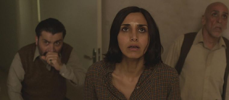 NETFLIX. Bajo la sombra NETFLIX. Bajo la sombra