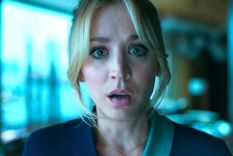 En 2001, Kaley Cuoco se veía muy diferente a su actual versión. Foto: HBO Max / The Flight Attendant