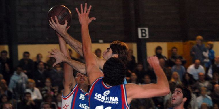 Anzorena se anotó una dura victoria ante Rivadavia. Foto: Ivana González/MDZ