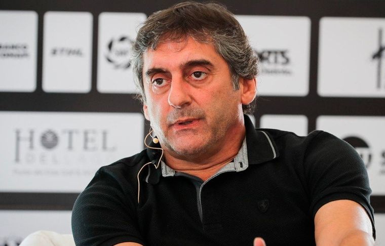 Enzo Francescoli El manager de River viajó a Europa ¿para reunirse con un potencial entrenador del Millonario?