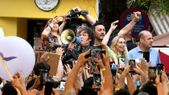 Volver a enamorar, el gran desafío de un gobierno despintado. Volver a enamorar, el gran desafío de un gobierno despintado.