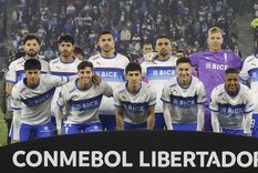 Un referente de la Universidad Católica calentó el partido ante Boca en la Bombonera. Un referente de la Universidad Católica calentó el partido ante Boca en la Bombonera.