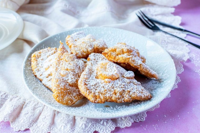 Estos bartolillos madrileños tienen la capacidad de ganarse el corazón de todos. Pruébalos y no te arrepentirás.
