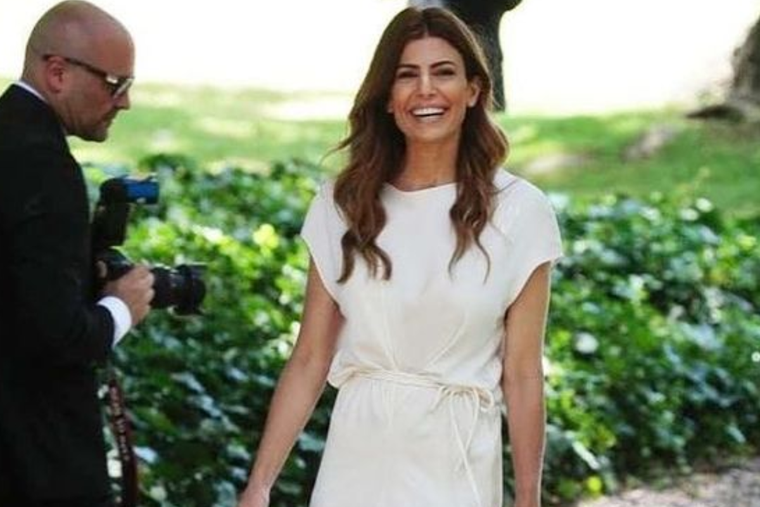 Sigue el increíble ejemplo de Juliana Awada para vestir flecos. Foto: INSTAGRAM  @julianaawadalooks