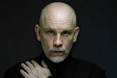 avanzan las tratativas para que john malkovich actue en mendoza