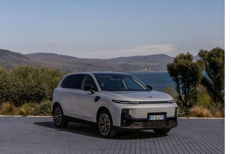 Leapmotor B10 Hybrid EV Leapmotor B10 Hybrid EV