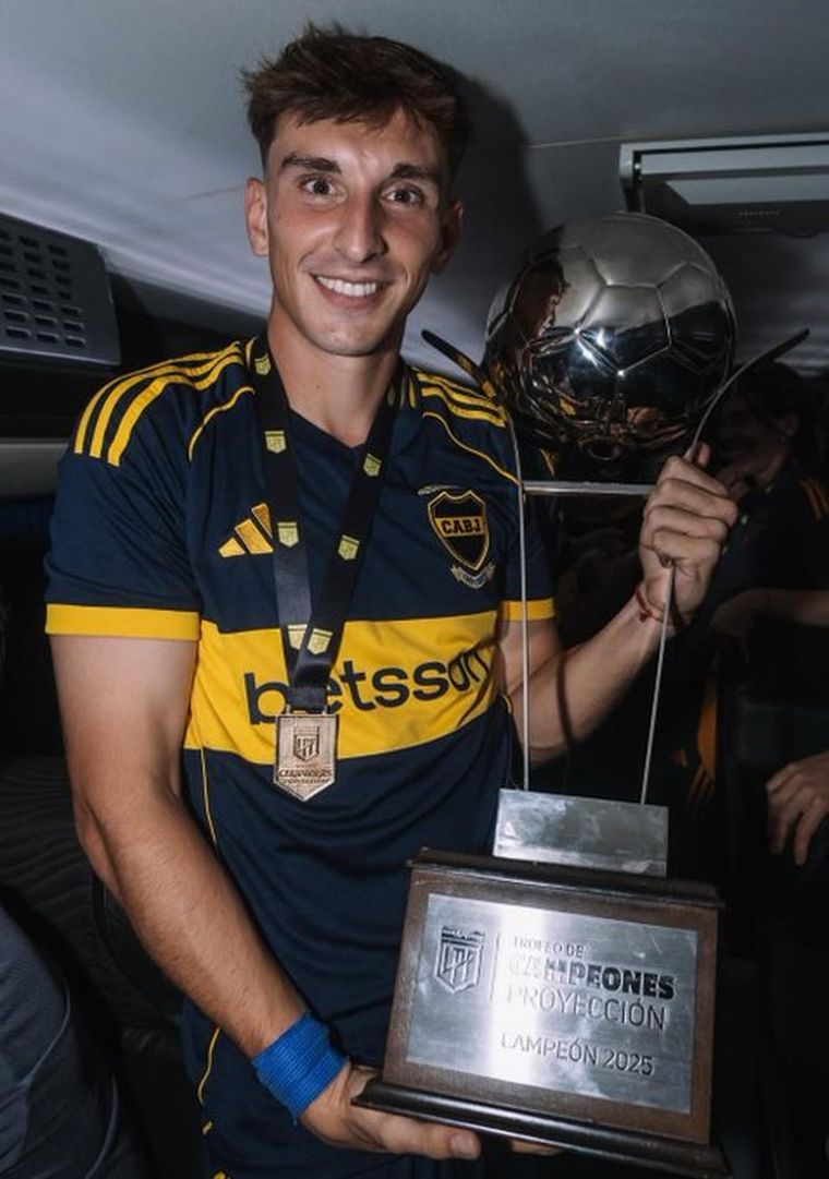 Valentino Simoni, goleador y campeón en el 2025. Valentino Simoni, goleador y campeón en el 2025. 