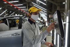 produccion industrial: por el aislamiento en abril cayo 25,6%