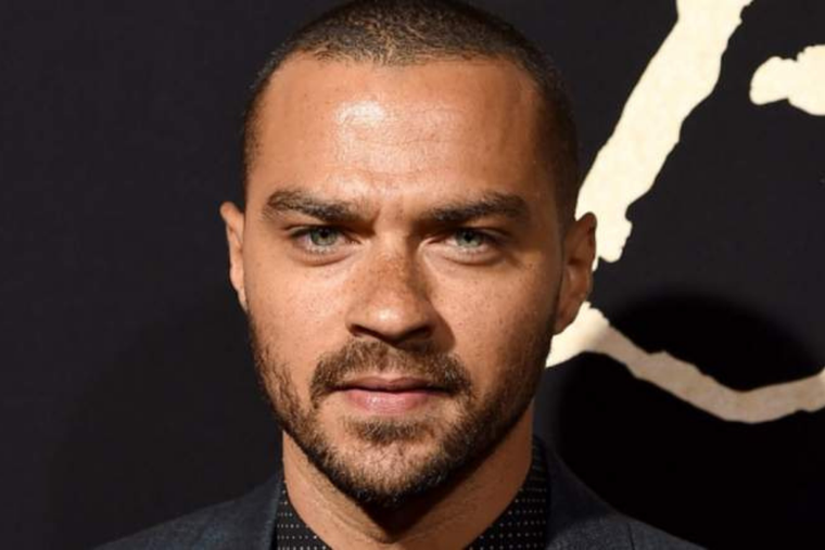 JESSE WILLIAMS ES VÍCTIMA DE LA FILTRACIÓN DE UN VIDEO EN INTERNET. EL ACTOR FUE FILMADO TOTALMENTE DESNUDO.