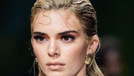 Bótox capilar, el tratamiento para que pruebes sobre tu cabello dañado Foto: Vogue