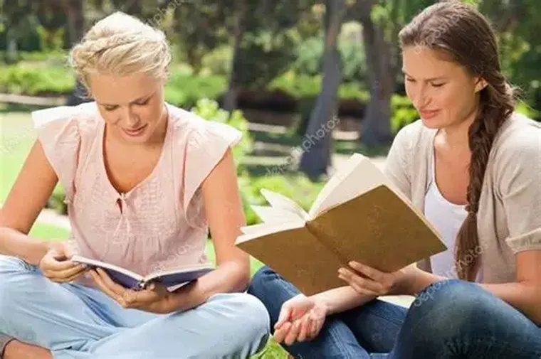 La relectura de libros que marcaron época se consolida como una práctica cada vez más frecuente entre los lectores argentinos. La relectura de libros que marcaron época se consolida como una práctica cada vez más frecuente entre los lectores argentinos.