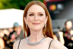 Igual a su madre: así luce Liv, la hija de Julianne Moore que cumplió 20 años