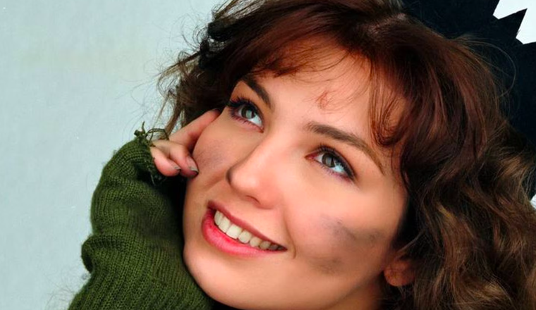 Thalía protagonizando en 1995 María la del barrio.