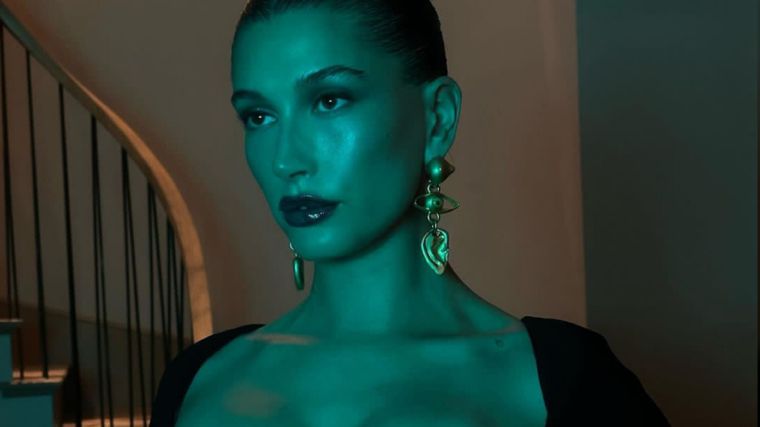 Hailey Bieber El gran cambio Foto: @haileybieber