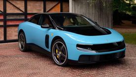 Se espera que el Ferrari Luce, completamente eléctrico, esté disponible a finales de este año. Se espera que el Ferrari Luce, completamente eléctrico, esté disponible a finales de este año.