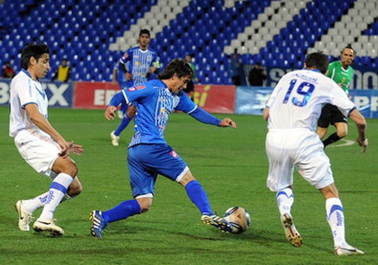 El Tomba igualó en el debut. Foto: Nacho Gaffuri / MDZ
