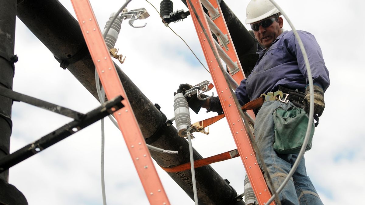 Cortes de luz en siete departamentos de Mendoza este viernes: qué zonas se verán afectadas