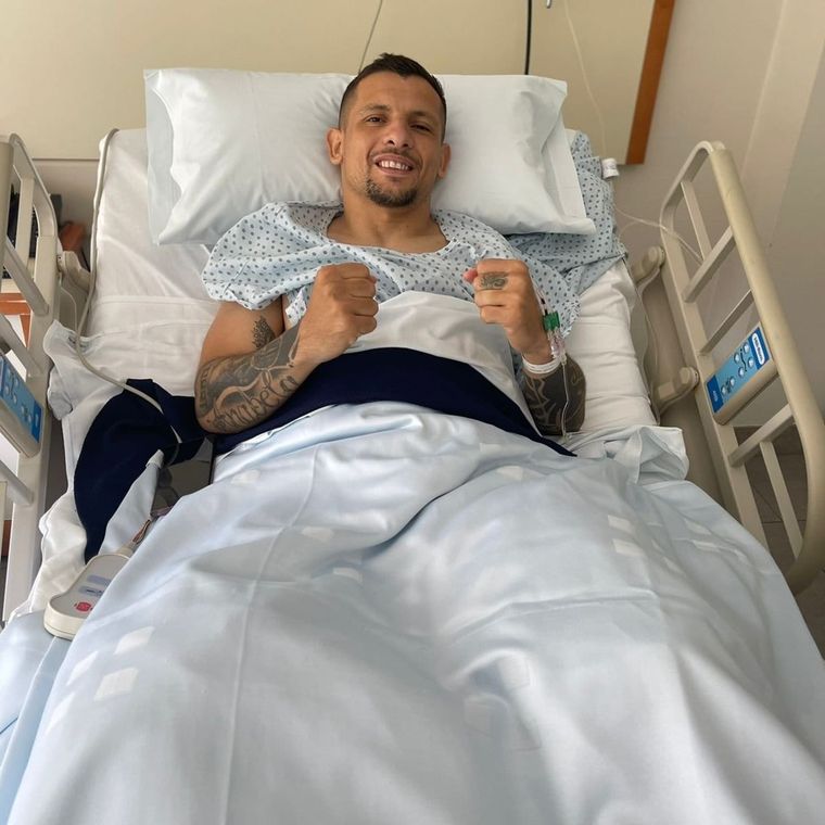 Vecchio fue operado con éxito de su lesión en la rodilla. Foto: @RacingClub.