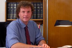 Ley Argentina Digital: Quieren darles medios de comunicación a los fondos buitre