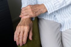 La artritis es una enfermedad crónica. Foto: Freepik